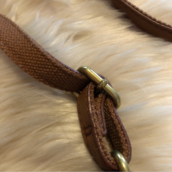 Fossil tan leather saddle flap crossbody purse - Picture 4 of 12